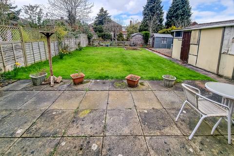 2 bedroom semi-detached bungalow for sale, Hawes Road, Harrogate, HG1