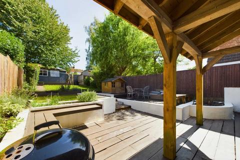 13 Fairway, Hemel Hempstead, HP3 9TP