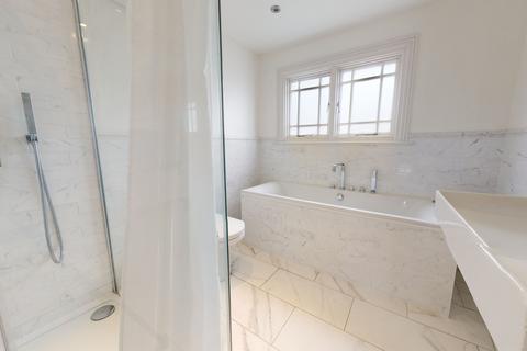 4 bedroom end of terrace house to rent, Eastern Road, Brighton, BN2