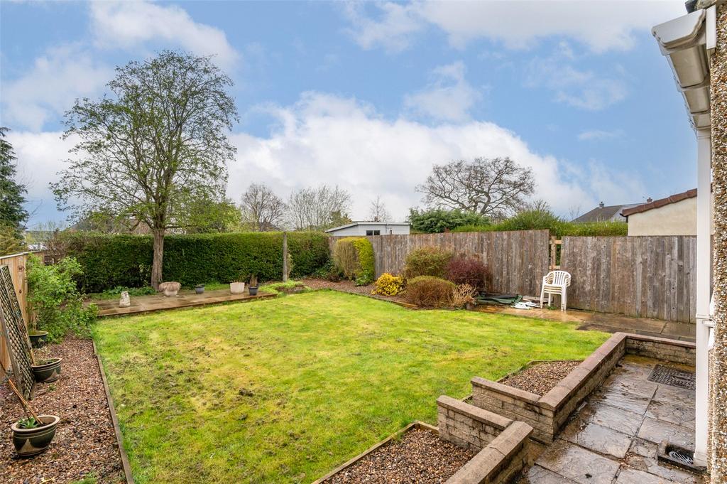 Manse Crescent, Burley in Wharfedale, Ilkley, West Yorkshire, LS29 3 bed semidetached house for