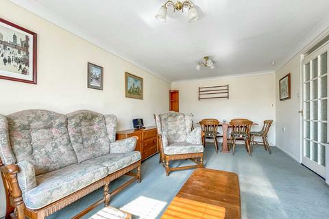 2 bedroom retirement property for sale, Windmill Court, East Wittering, West Sussex