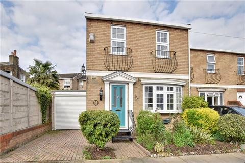 3 bedroom semi-detached house for sale - Bowater Place, Blackheath, London, SE3