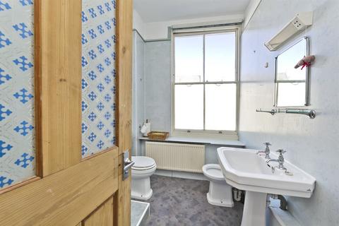Flat, 9 Elgin Crescent, London, W11 2JA