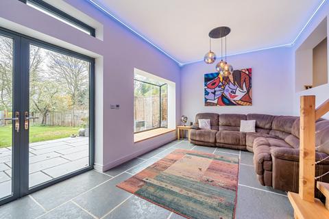 18 Bunby Road, Stoke Poges, Slough, SL2 4BP