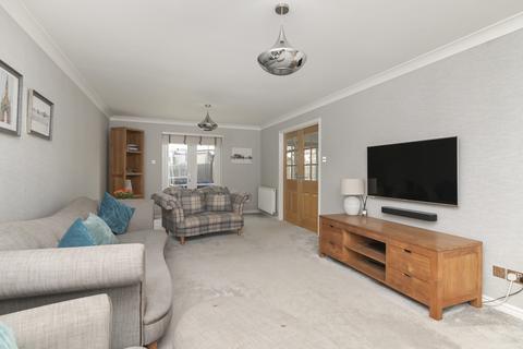 9 Miners Walk, Dalkeith, EH22 2AL