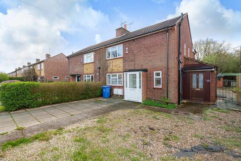 35 Hilltop Close, Ascot, SL5 7QT