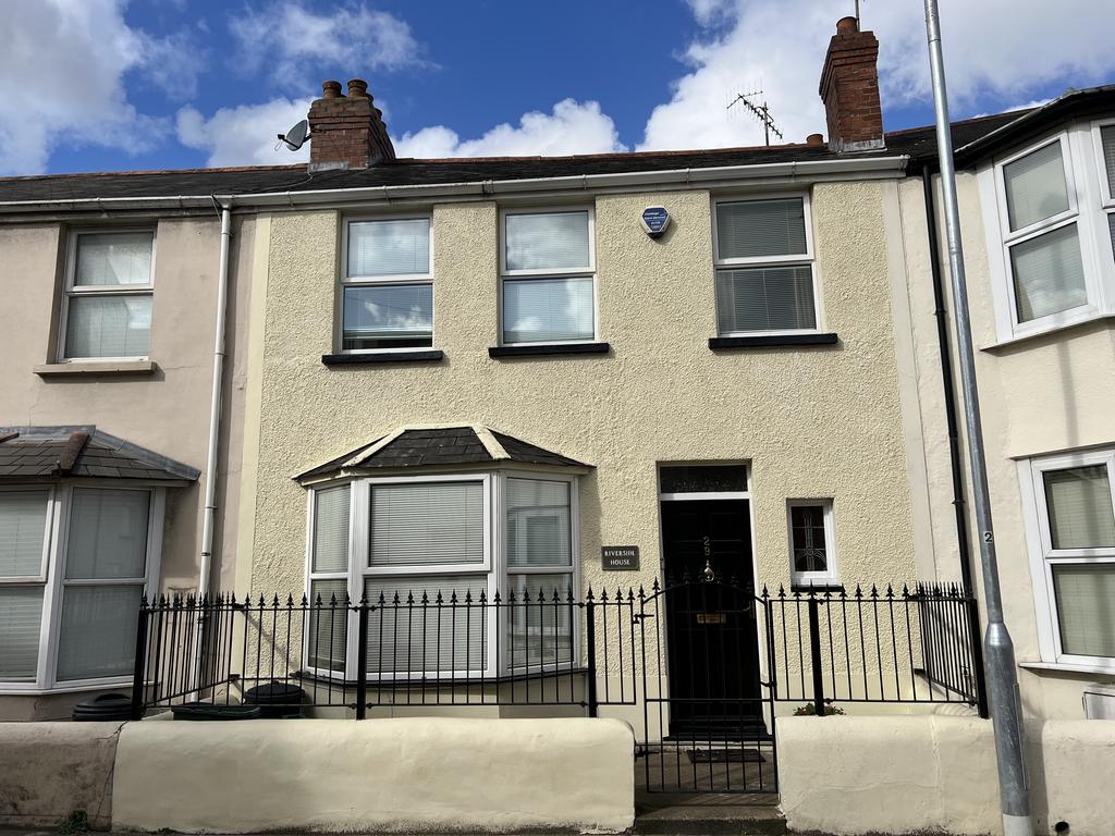 Torrington Street, Bideford EX39 4 bed terraced house £1,200 pcm (£277 pw)