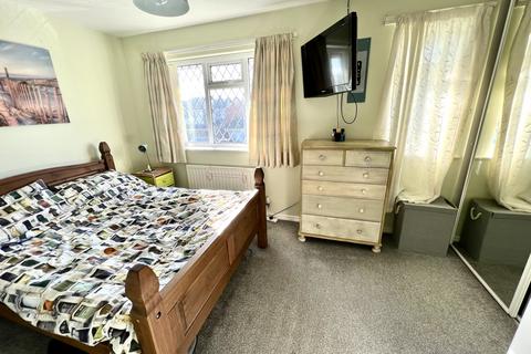 8 Ark Royal Close, Seaton Carew, Hartlepool, TS25 1DH