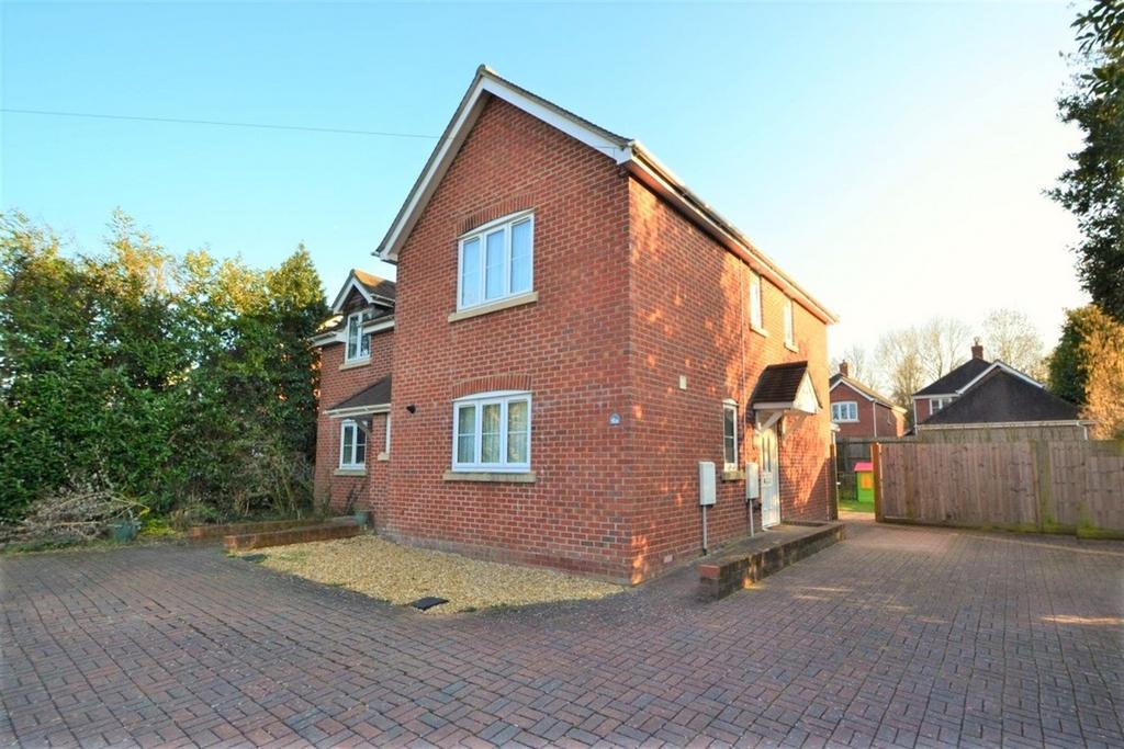 Colden Common 3 bed semidetached house for sale £395,000