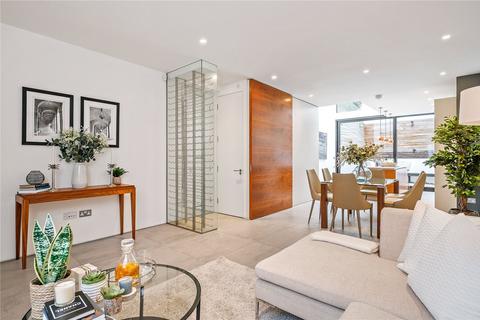 13 Allingham Street, London, N1 8NX