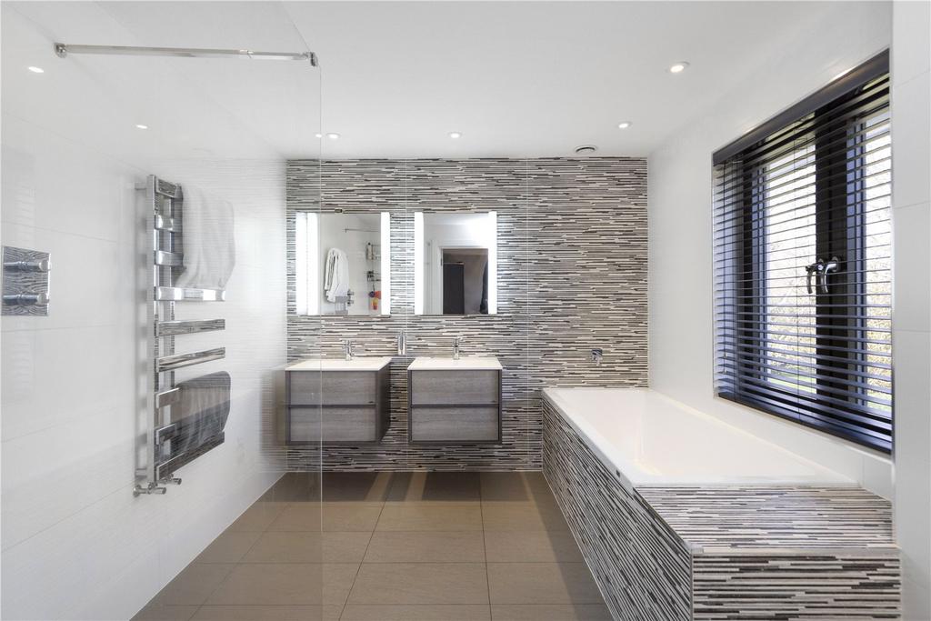 Principal Bathroom