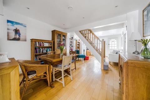 7 Kent Road, West Wickham, BR4 0JL