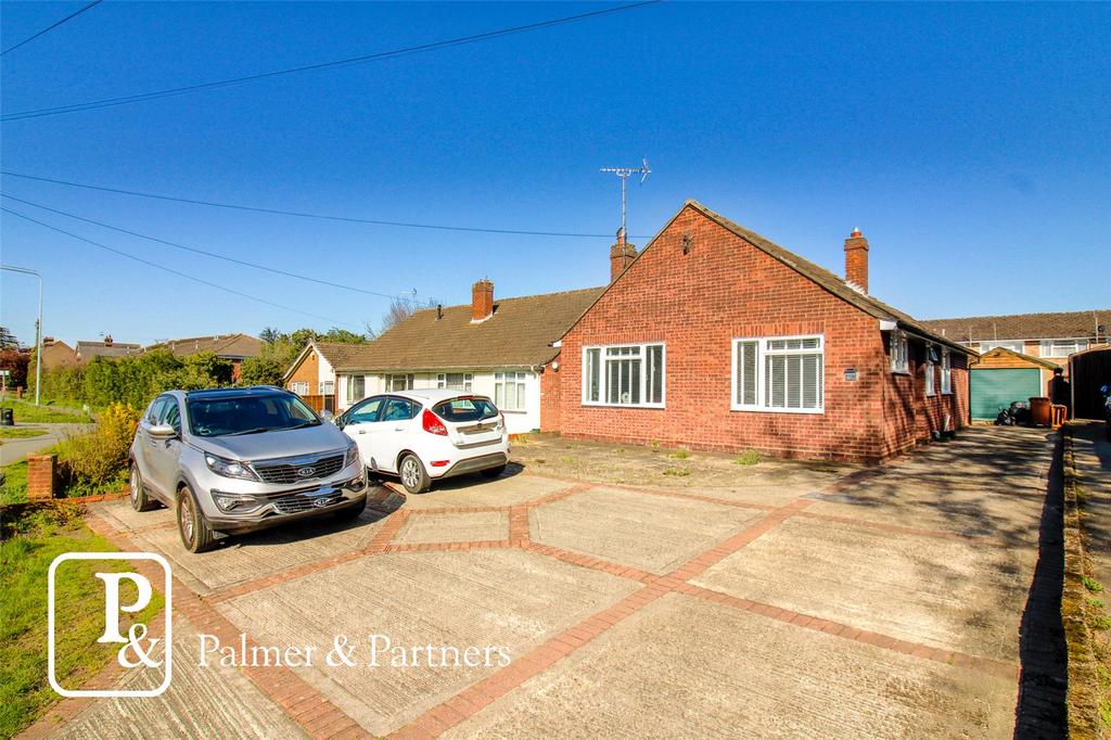 Mersea Road, Colchester, Essex, CO2 2 bed bungalow for sale £340,000