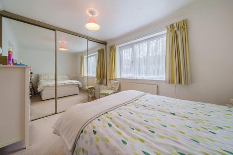 1 bedroom flat for sale, Fieldway Rise, Leeds, West Yorkshire, LS13