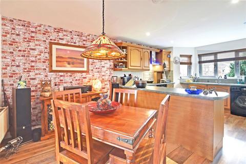 2 Ithon View, Llandrindod Wells, LD1 5BX