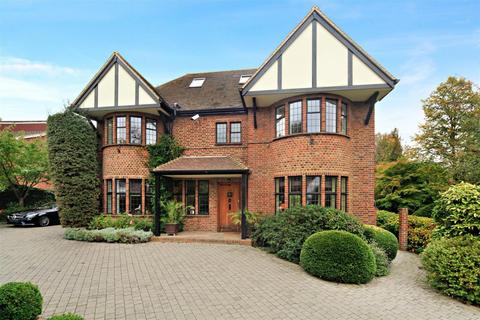 6 bedroom detached house to rent - Woodspring Road, Wimbledon, London, SW19