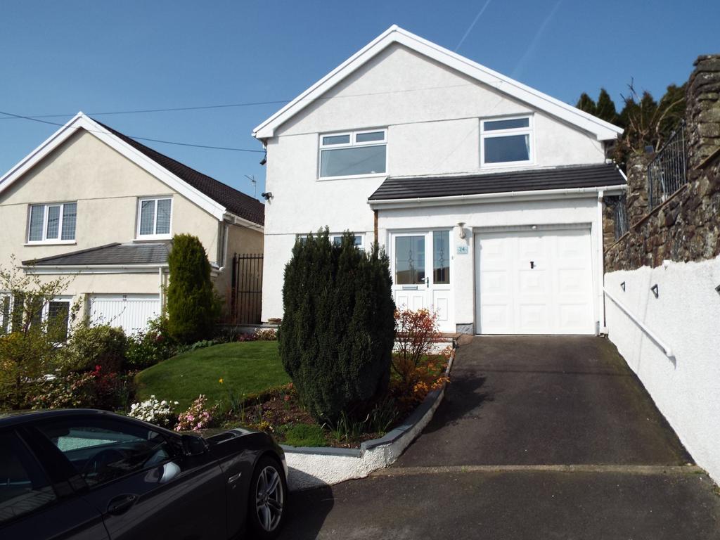 24 Fairwood Road, Dunvant, Swansea... 4 bed detached house £350,000