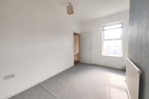 2 bedroom terraced house to rent, Abbott Street, Doncaster DN4