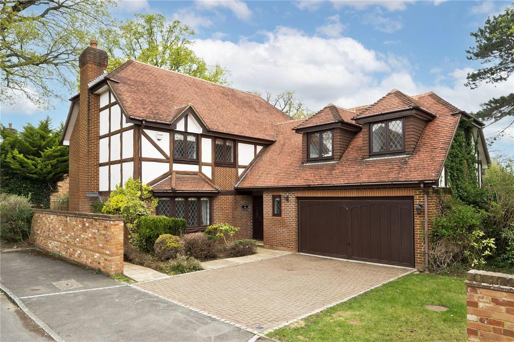The Grange, Midway, WaltononThames... 5 bed detached house £4,500 pcm (£1,038 pw)