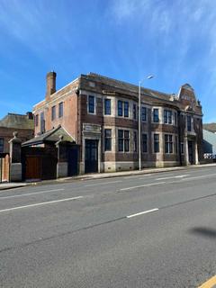 18 bedroom block of apartments to rent, St Georges Road, Bolton
