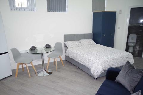18 bedroom block of apartments to rent, St Georges Road, Bolton
