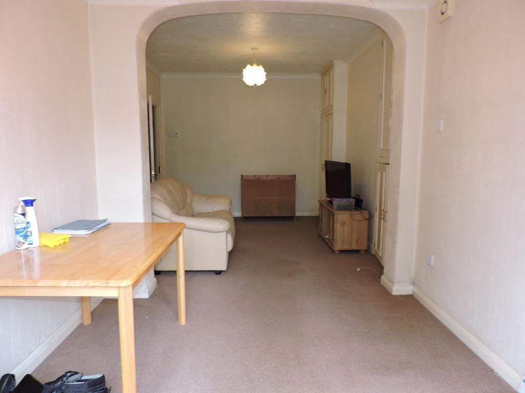 Cobham Avenue, New Malden, KT3 6 bed semidetached house for sale £