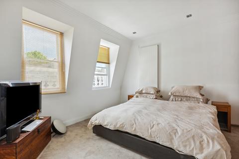 3 bedroom flat for sale, Lexham Gardens, Kensington