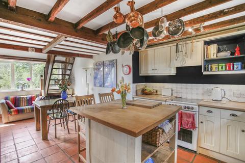 10 Fenhill Close, Bourton On The Hill, Moreton-in-marsh, GL56 9AD