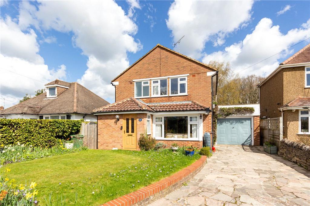 Colney Heath Lane, St. Albans, Hertfordshire 4 bed detached house £