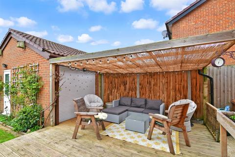 3 Austin Close, Kemsley, Sittingbourne, ME10 2RU
