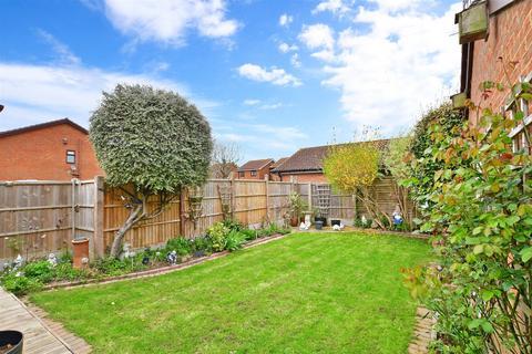 3 Austin Close, Kemsley, Sittingbourne, ME10 2RU