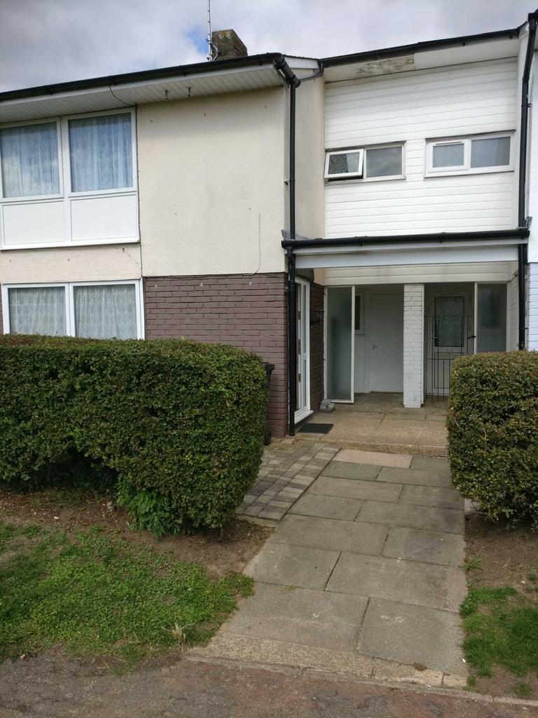 Lamb Close, Hatfield 6 bed house to rent £2,400 pcm (£554 pw)