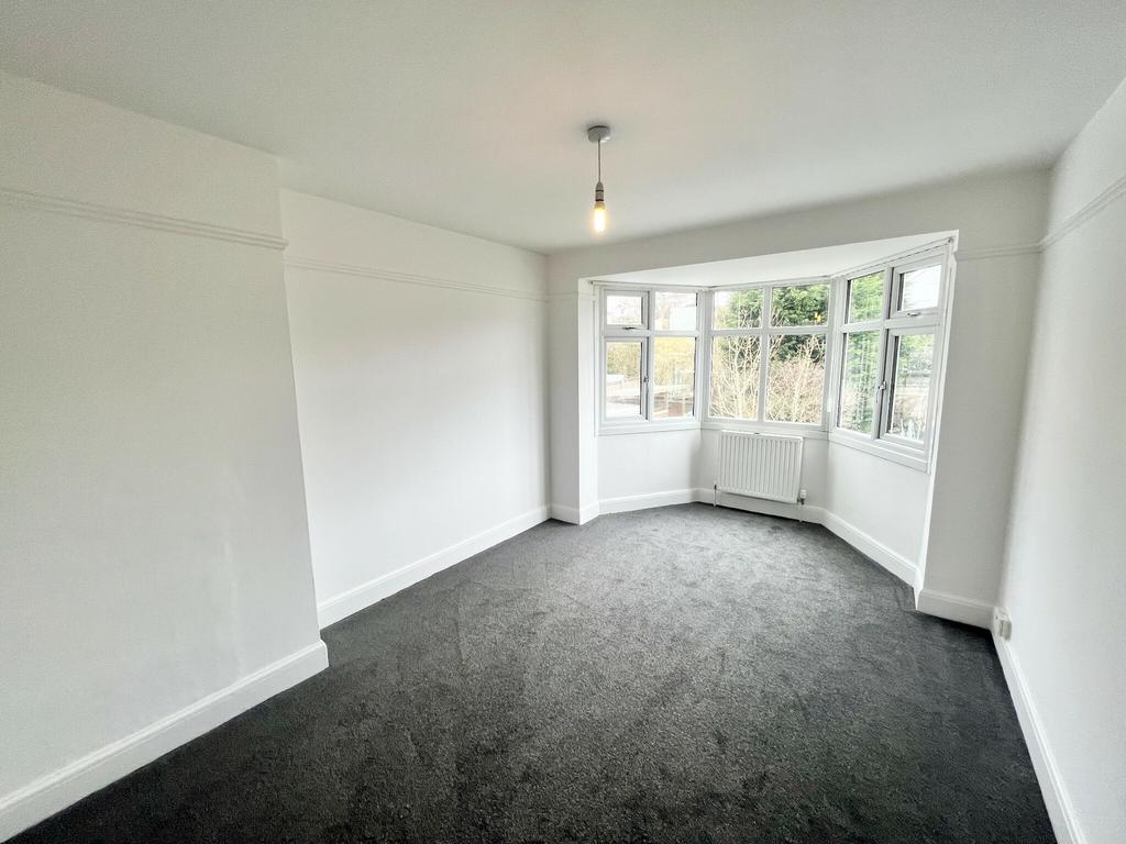 Harlech Crescent, Tycoch, Swansea 3 bed semidetached house to rent £