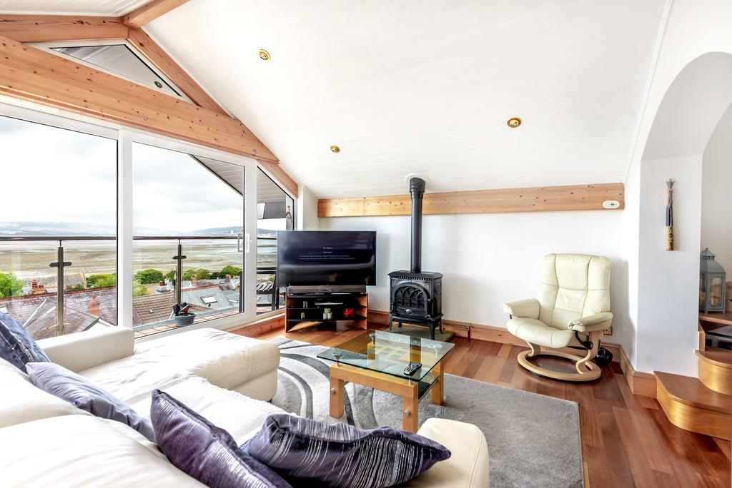 Broadview Lane, Mumbles, Swansea, SA3 4 bed detached house for sale £