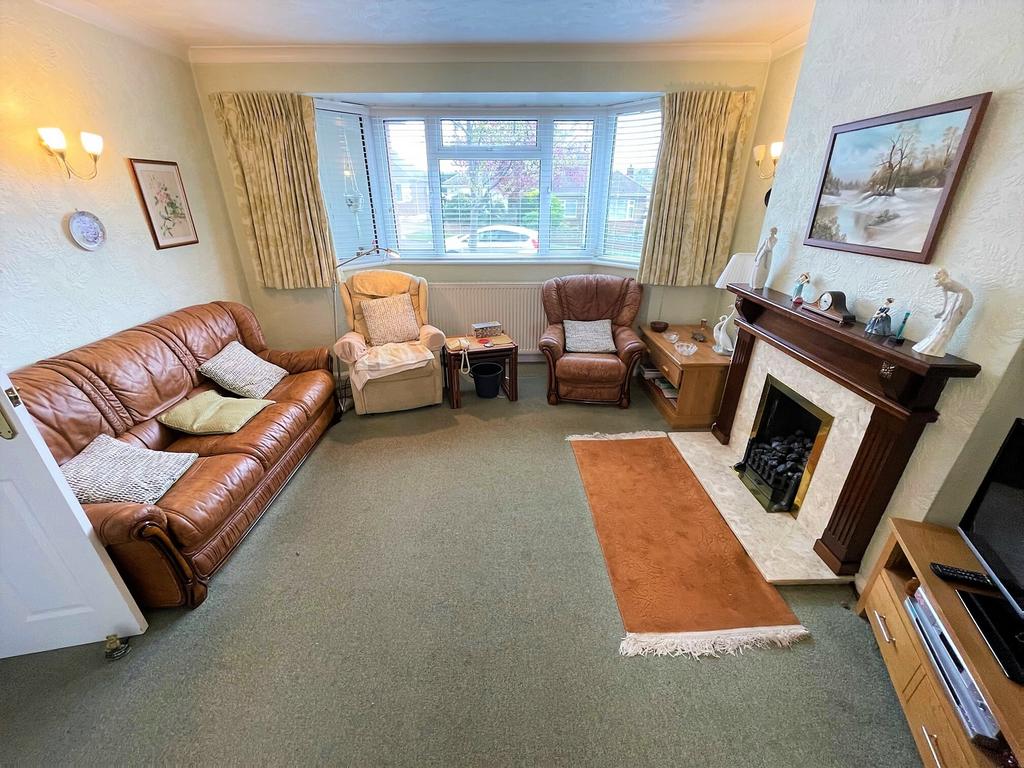 Hacton Drive, Hornchurch 3 bed semidetached house for sale £550,000