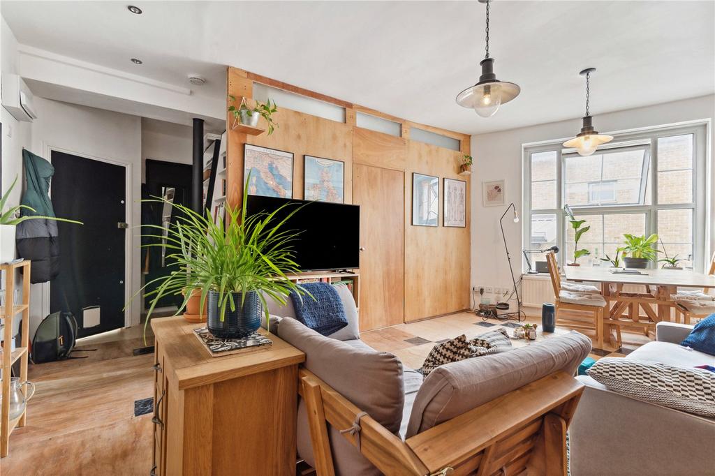 4 bedroom flat to rent