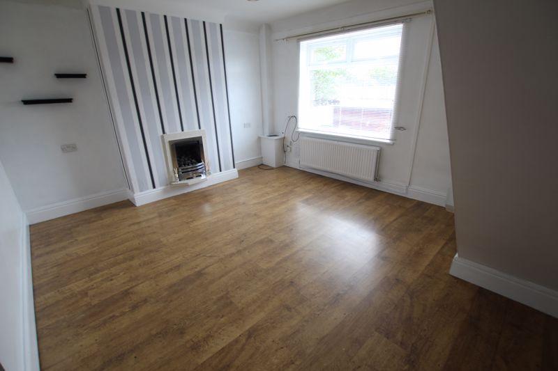 Heathfield Road, Ellesmere Port 3 bed terraced house £595 pcm (£137 pw)