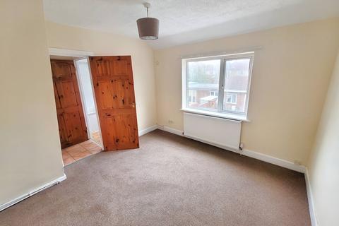 1 bedroom apartment to rent, Berkeley Waye, Hounslow, Greater London TW5