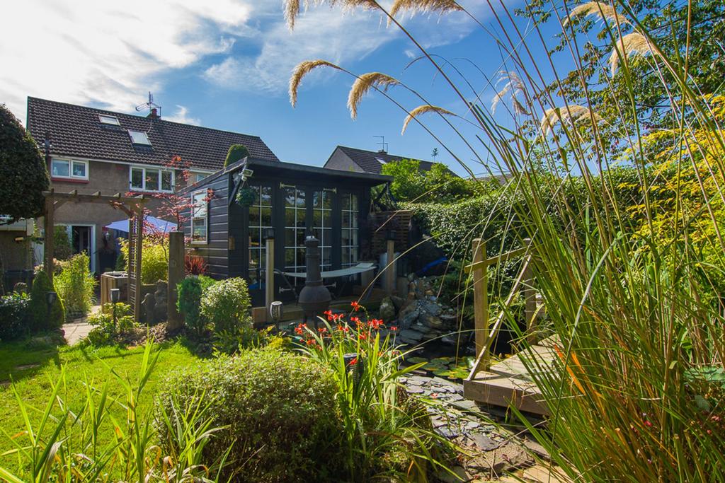 Summer house