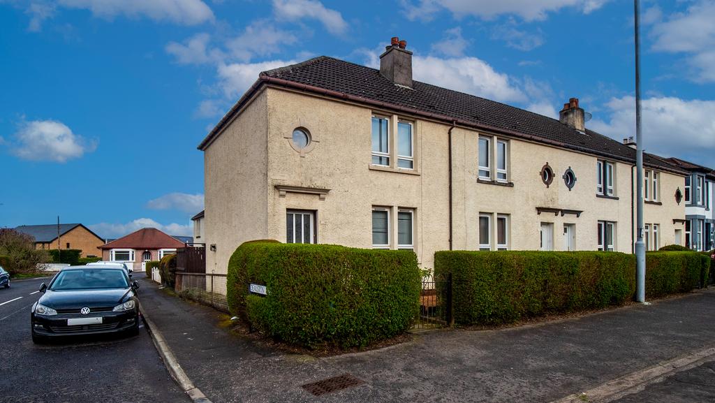 Paisley Road, Barrhead G78 2 bed end of terrace house £130,000