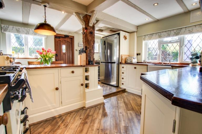 Kitchen/Breakfast