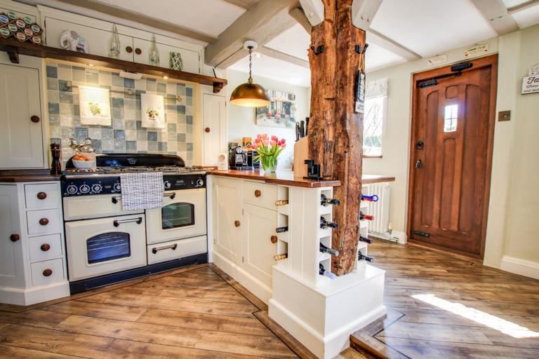 Kitchen/Breakfast