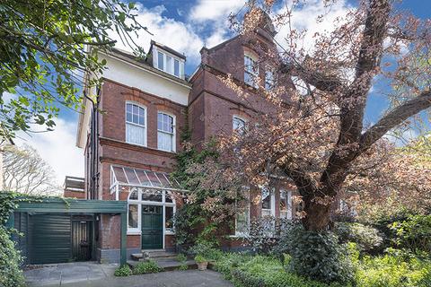 17 Redington Road, London, NW3 7QX