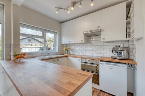 79 Braemar Road, Solihull, B92 8BS