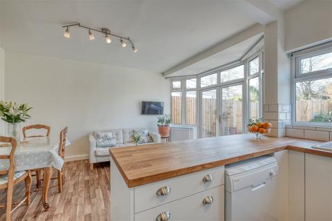 79 Braemar Road, Solihull, B92 8BS