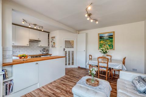 79 Braemar Road, Solihull, B92 8BS