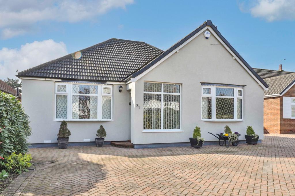 Southwood Road, Cottingham, East Riding of Yorkshire, HU16 5AJ 3 bed