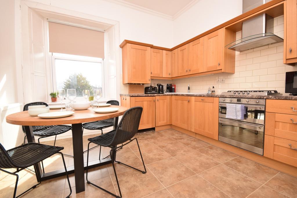 Belhaven Terrace, Flat 3F2, Morningside, Edinburgh, EH10 5HS 2 bed