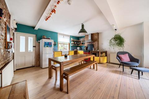 60 Malpas Road, London, SE4 1BS