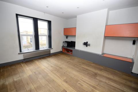 682 Durham Road, Gateshead, NE9 6JA